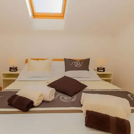 Apartment Family Friendly With A Swimming Pool Pakostane, Biograd - 16666 Pakostane