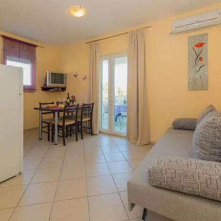 Family Friendly With A Swimming Pool Pakostane, Biograd - 16666 Pakostane