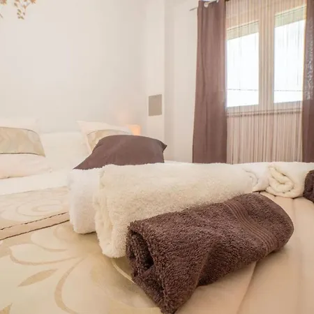 Family Friendly With A Swimming Pool Pakostane, Biograd - 16666 Pakostane