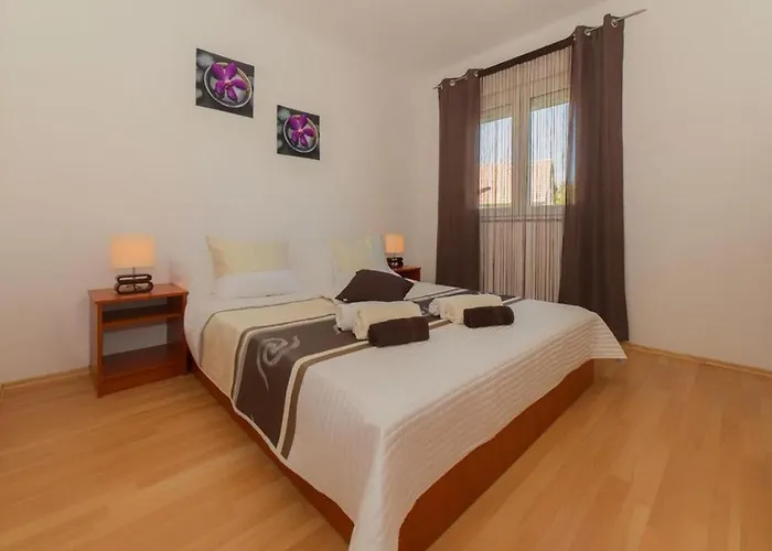 Family Friendly With A Swimming Pool Pakostane, Biograd - 16666 아파트 파코스탄